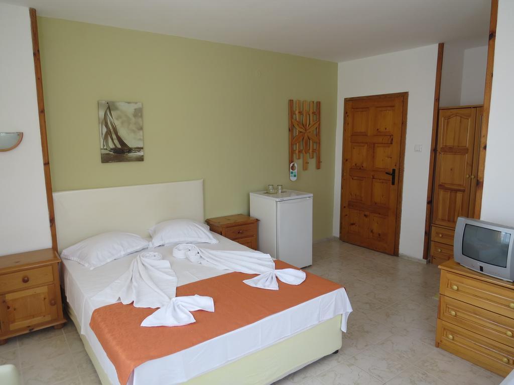 Family Hotel Sofi ソゾポル 部屋 写真