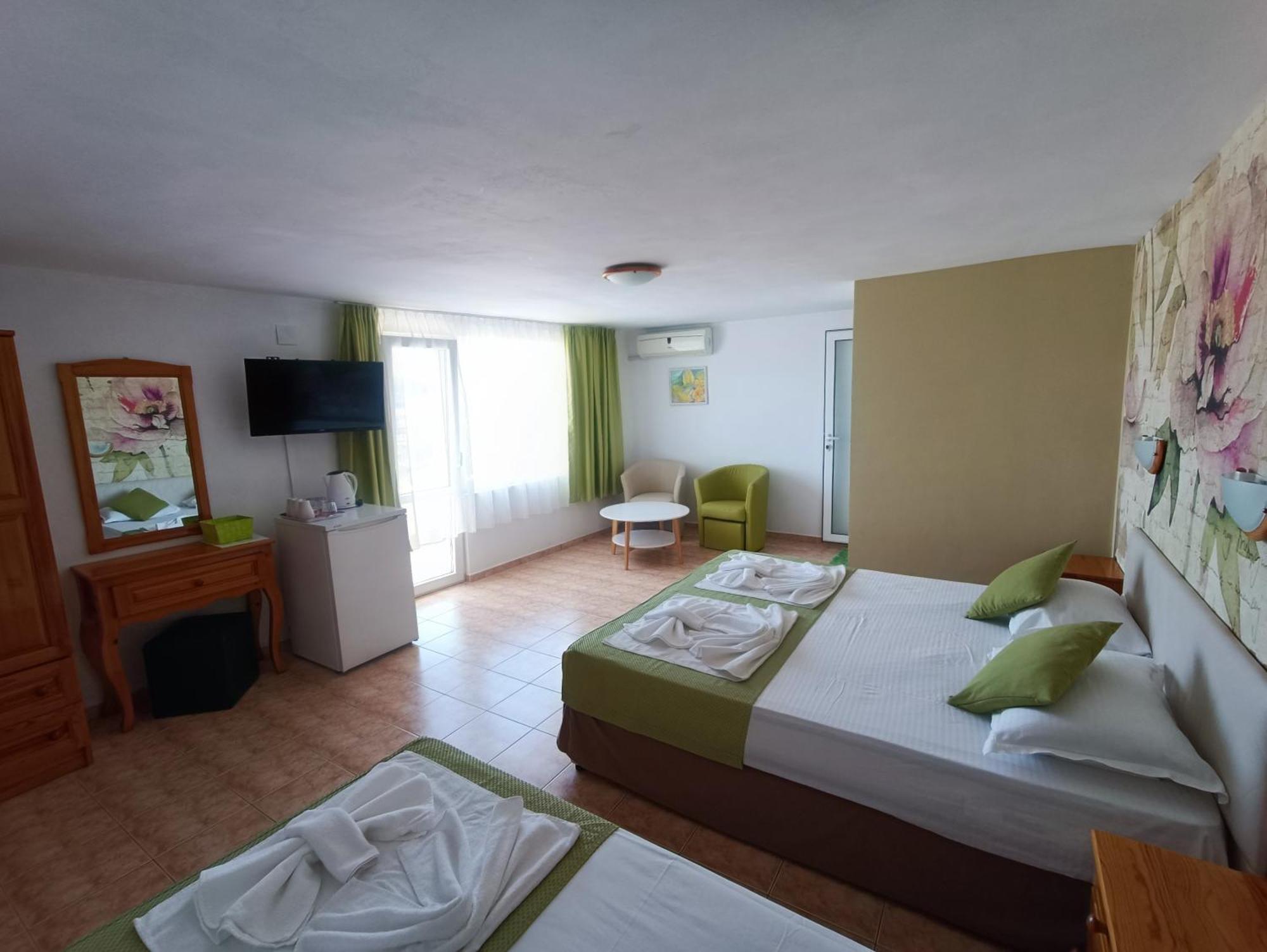 Family Hotel Sofi ソゾポル エクステリア 写真