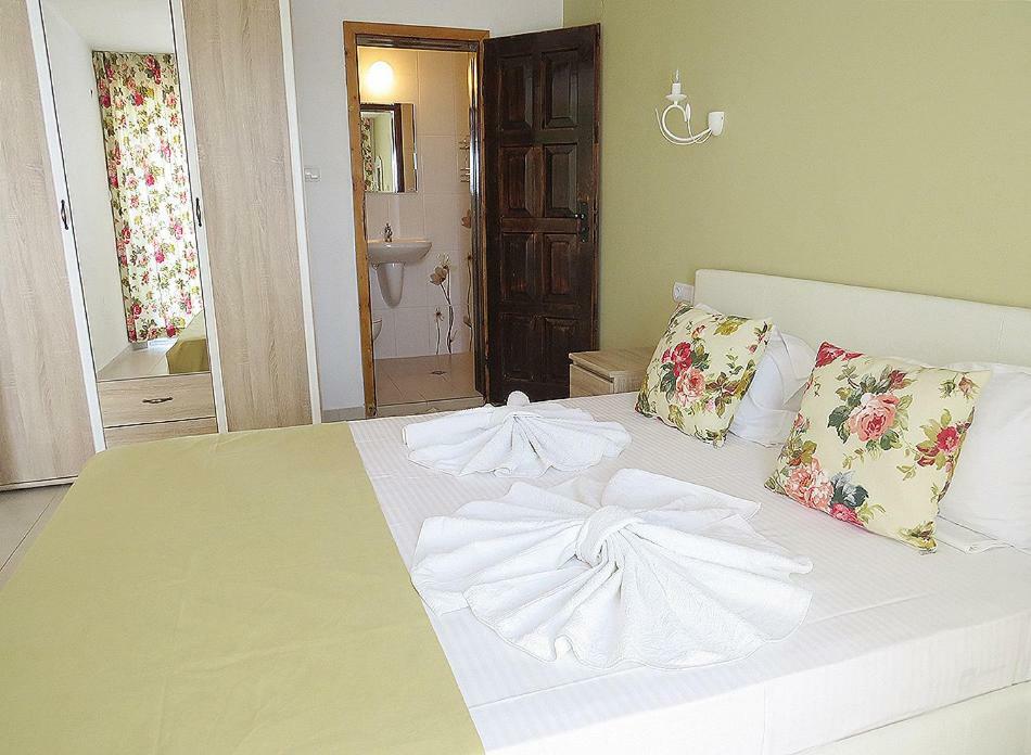 Family Hotel Sofi ソゾポル エクステリア 写真